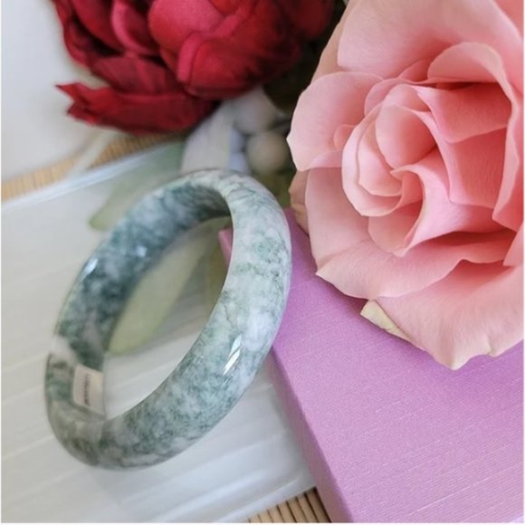 100% Genuine Jadeite Bangle 61mm NWT - Picture 3 of 15